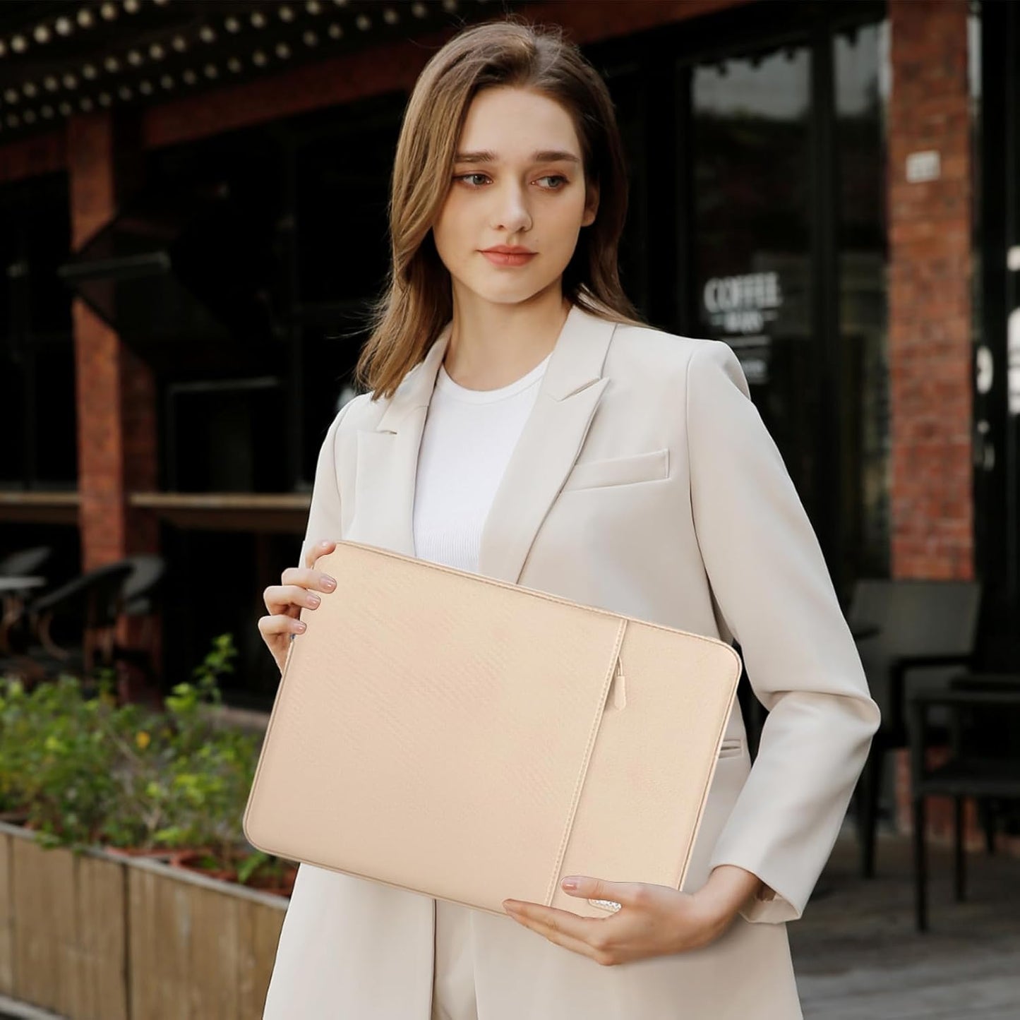 MOSISO Laptop Case 13 inch, 13 inch Laptop Sleeve Compatible with MacBook Air M4 M3 M2 M1 2025-2018 / Pro M2 M1 2025-2016, Polyester Vertical Computer Sleeve Bag with Pocket, Apricot