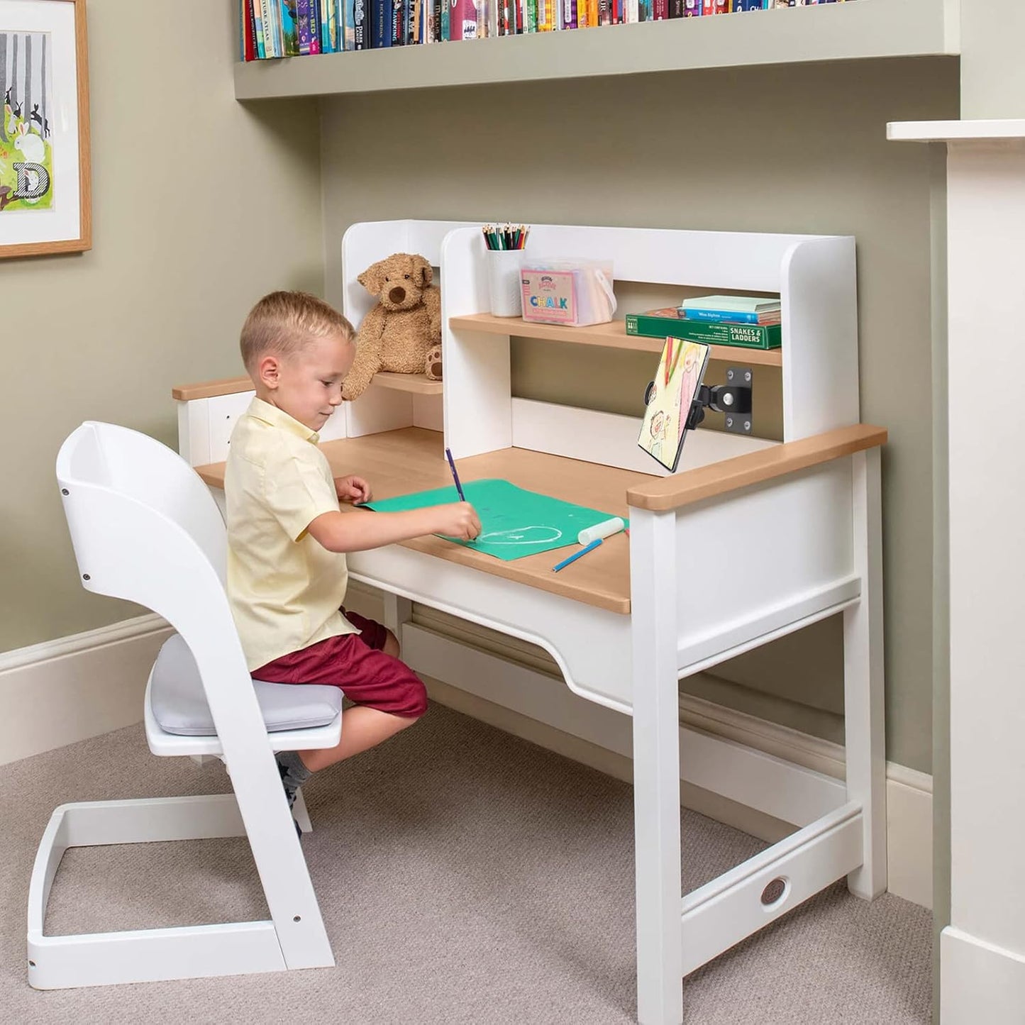 Dual Pull Tablet Wall Mount, Suitable for 4.7 to 12.9 inch Tablet or Smartphone, Medical Places, Factory,Homes, Classrooms(Black)