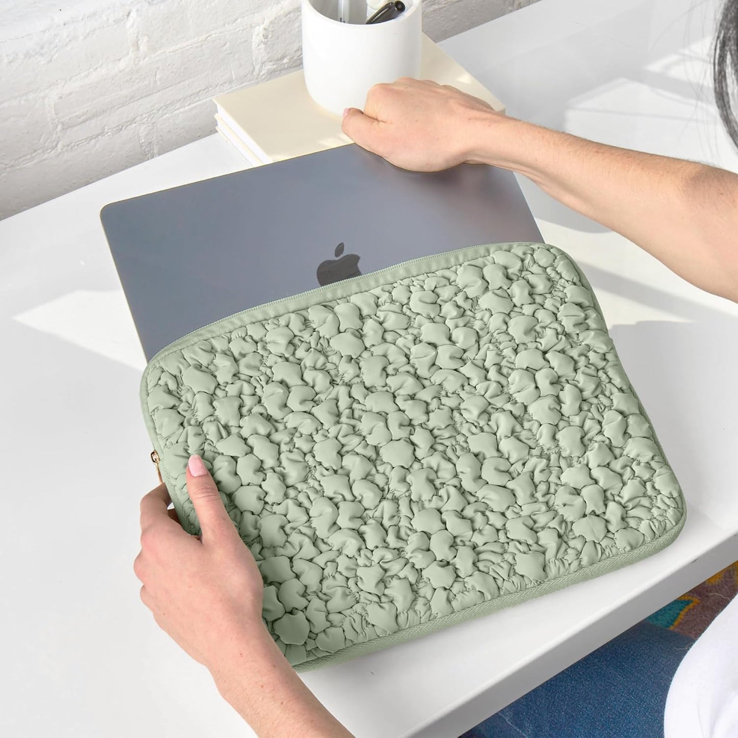 Vandel Puffy Laptop Sleeve Case, 13-14 inch Laptop Sleeve Bag Case 13.3 Inch, Compatible with Mac Air 13, MacBook Pro 13 in, MacBook 14 in, iPad Pro 12.9, HP Dell ASUS