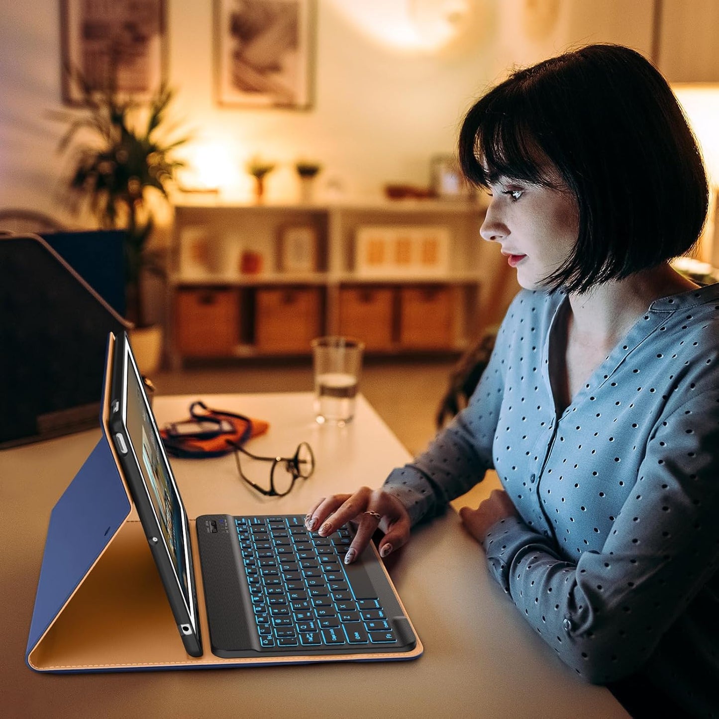 DTTO for iPad 9th/8th/7th Generation 10.2" Case 2021/2020/2019 with Keyboard, 7 Colors Backlit Wireless Detachable Keyboard Premium Leather Folio Cover with Pencil Holder & Pocket, Navy Blue