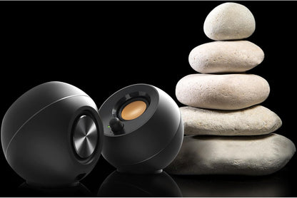 Creative Pebble 2.0 USB-Powered Desktop Speakers with Far-Field Drivers and Passive Radiators for Pcs and Laptops (Black)