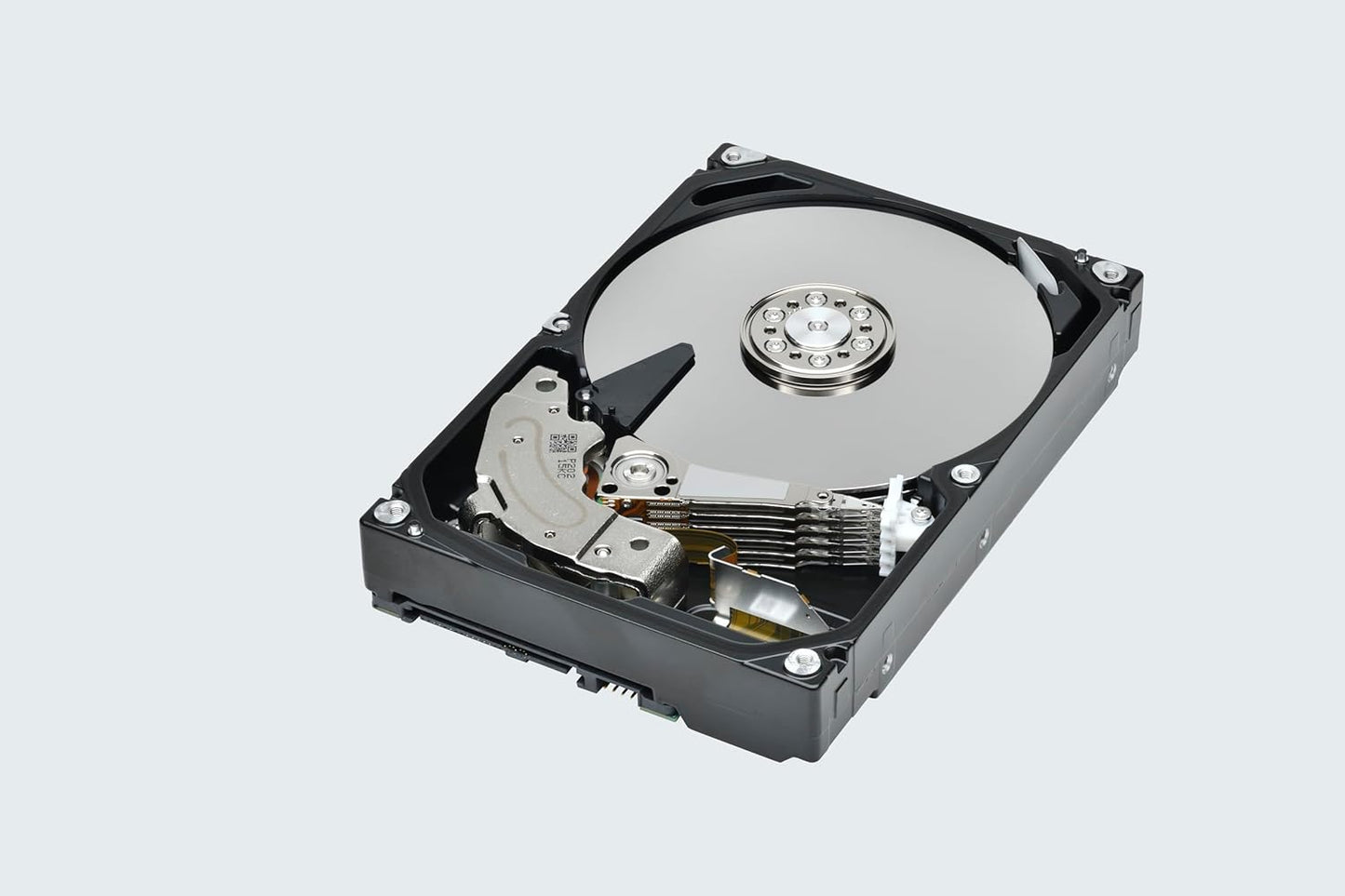 Toshiba N300 6TB NAS 3.5-Inch Internal Hard Drive - CMR SATA 6 GB/s 7200 RPM 512 MB Cache - HDWG760XZSTA