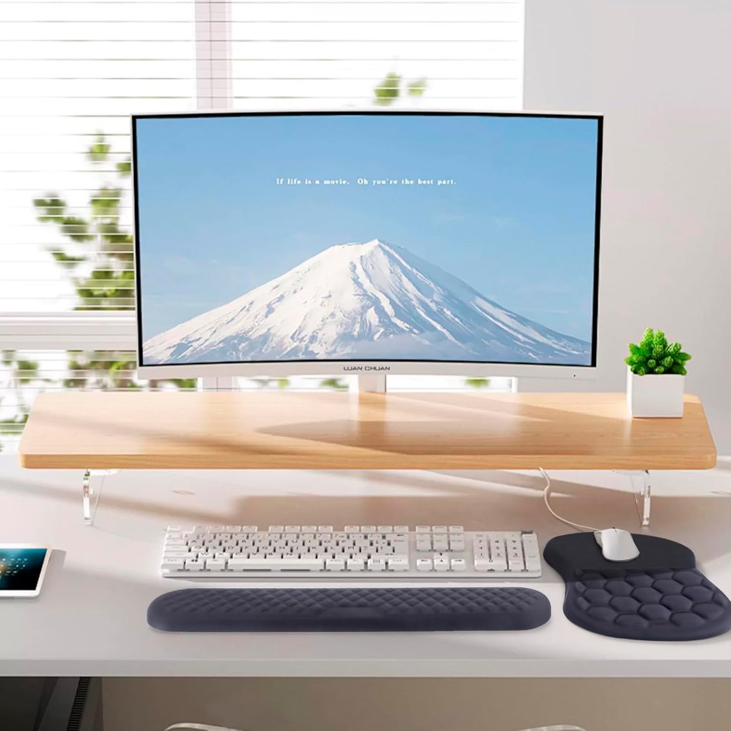 Mouse Pad Wrist Support, Laokiiy 2 in1 Keyboard Wrist Rest+ Ergonomic Mouse Pad, Non-Slip Wrist Rest for Computer Keyboard, Made Easy Typing & Relieve Wrist Pain（Black