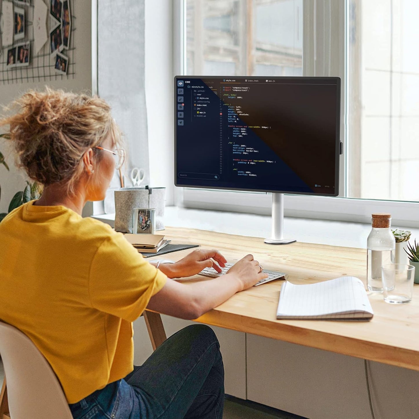 WALI Monitor Arm Mount for Desk, Single Computer Desk Mount, Monitor Bracket Mount Stand Single, up to 32 inch, 22 lbs (M001-W), White