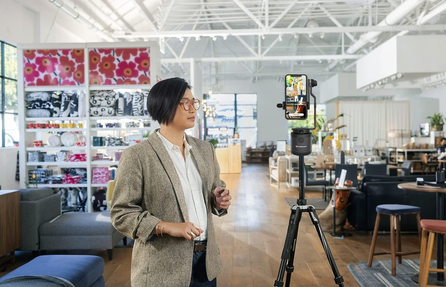 Matterport Axis Gimbal Stabilizer for Smartphone Camera - Motorized Rotating Mount for Professional 3D 360 Photo Scans for iPhone and Android Phones